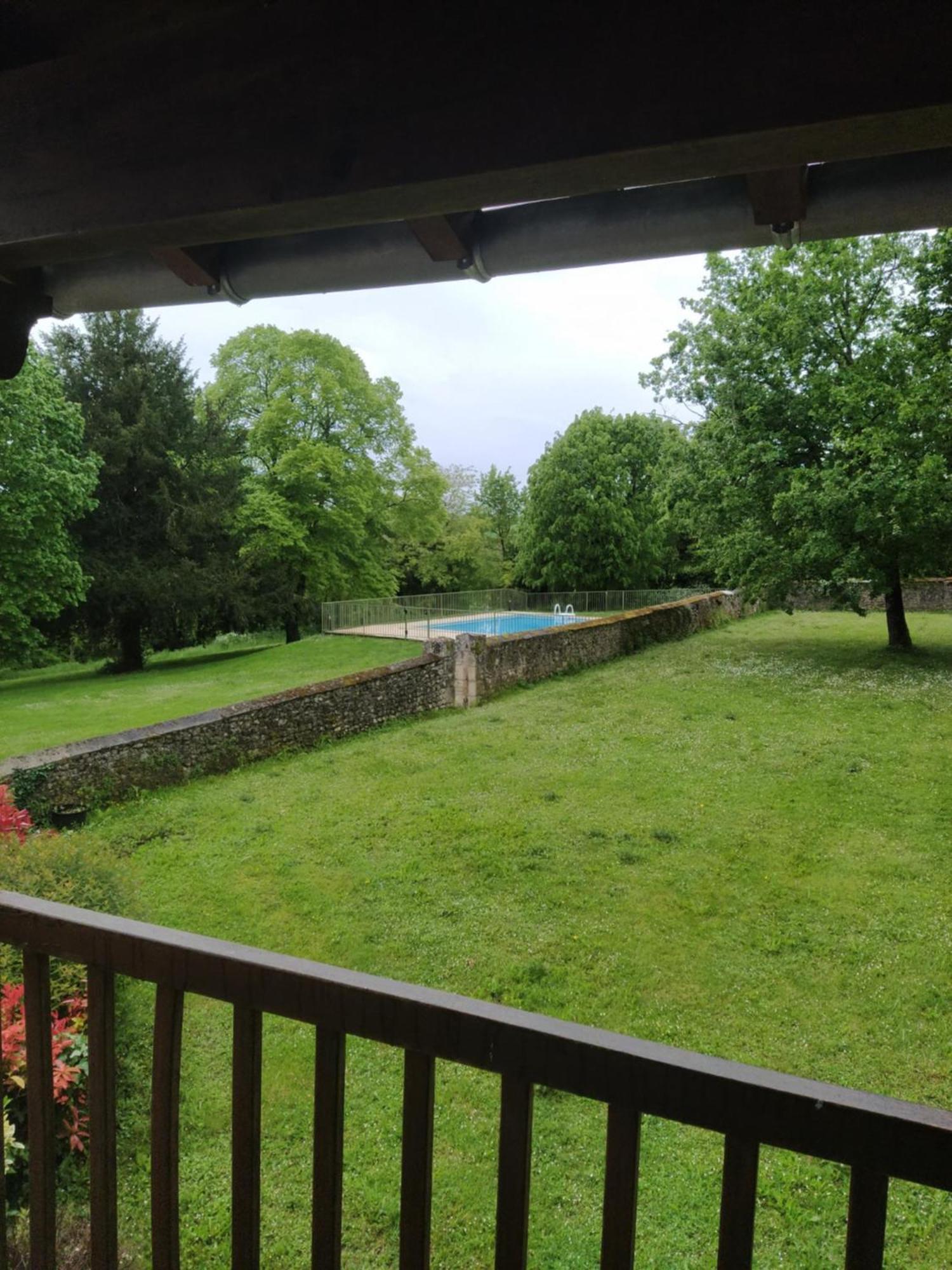 Вилла Langlade Estate Montboyer Экстерьер фото