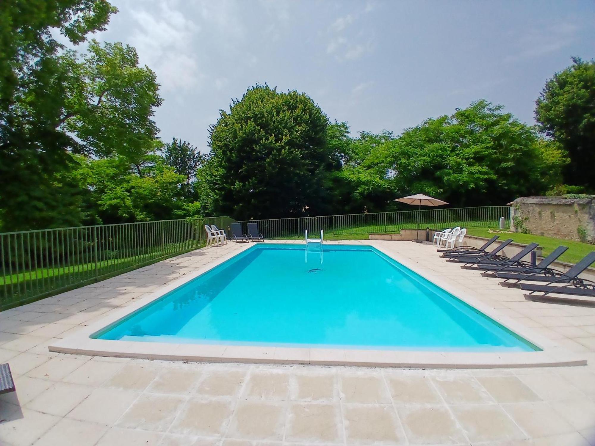Вилла Langlade Estate Montboyer Экстерьер фото
