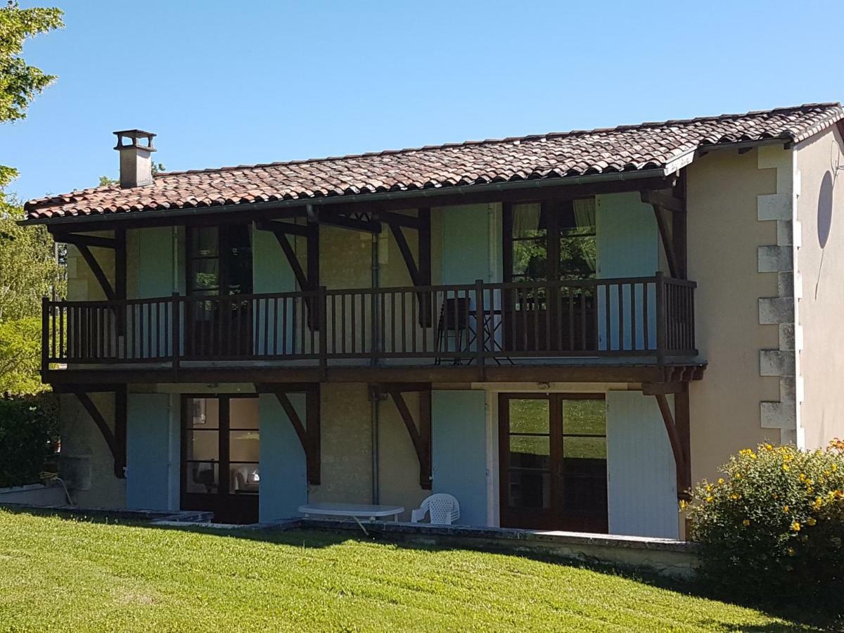 Вилла Langlade Estate Montboyer Экстерьер фото
